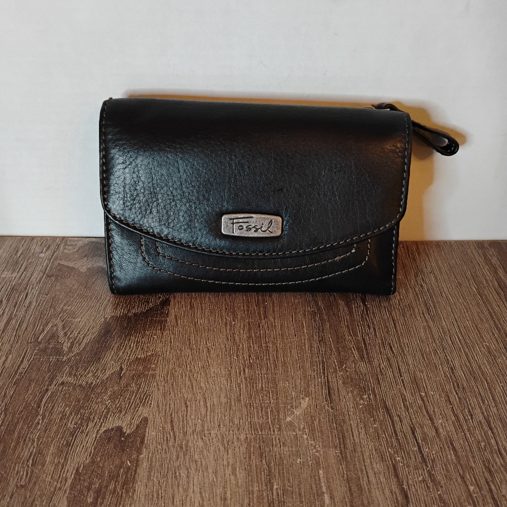 Fossil Leather Ladies Wallet